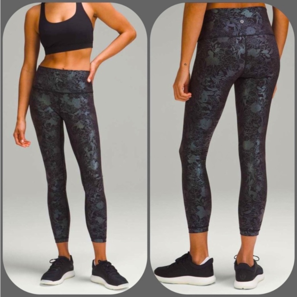 Lululemon Wunder Under High-Rise Tight 25" *Shine
Flourish Black Iridescent Foil